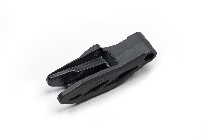 Guide chaîne UFO noir Yamaha YZ65
