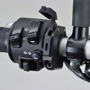 Alimentation USB type C DAYTONA Slim plastique –  guidons Ø22,2/25,4