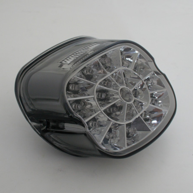 Feu arrière LED style Harley-Davidson HIGHSIDER smart homologué – verre fumé – l&rsquo;unité